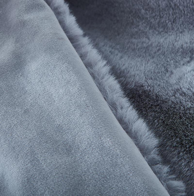 Cassilda Luxury Grey Chinchilla Faux Fur Throw Blanket